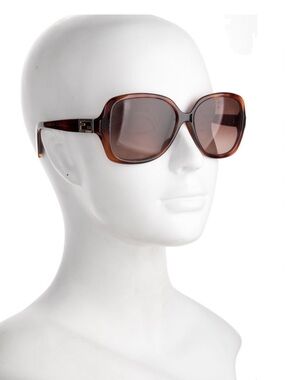 FENDI brown oversized tortoiseshell sunglasses with gradient lenses